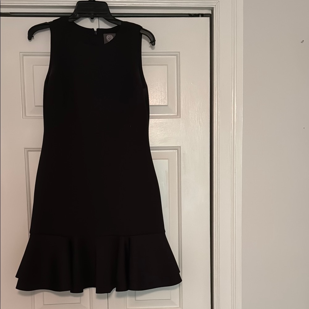 Elegant Black Sleeveless Dress